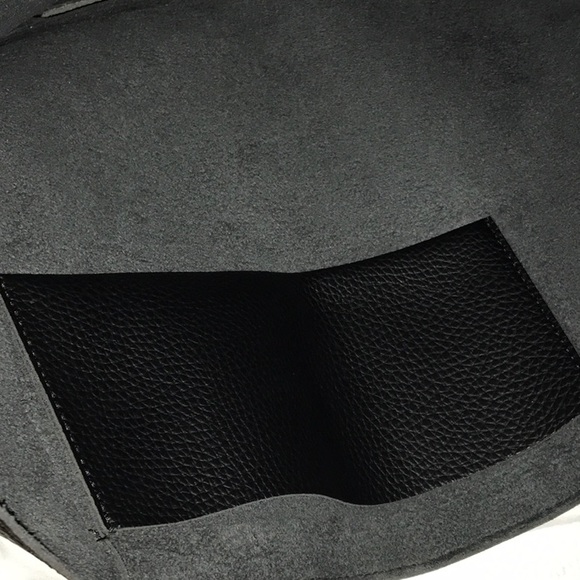 New! Vince Camuto Tote - Picture 4 of 5